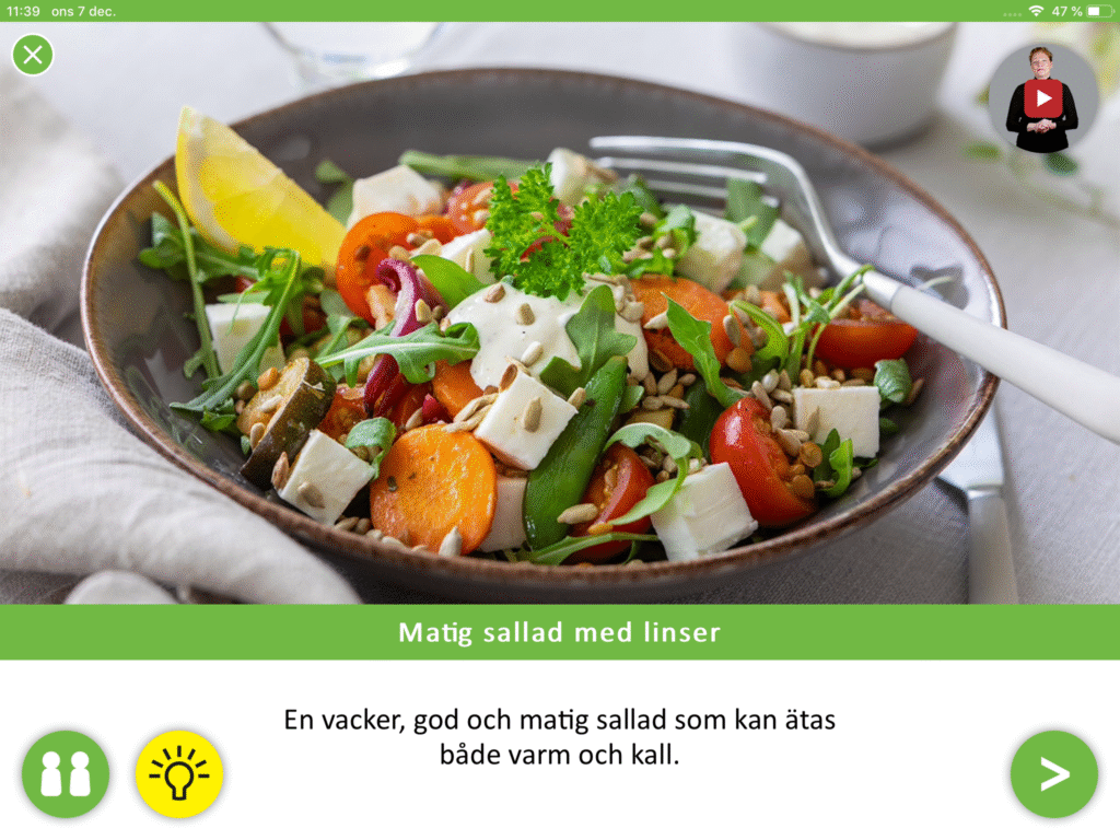 Receptbild Matig sallad med linser från TAKK-för-maten. En person som gör tecken är infälld i bilden.